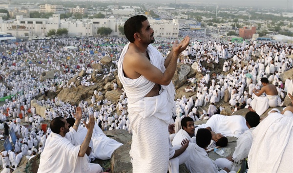 السعودية تذهل الحجاج بكرمها وتمنحهم جميعا هدية ثمينة خلال اداء مناسك الحج .. لن تصدق ماهي الهدية