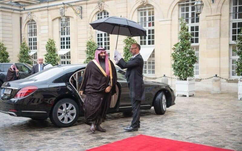 ولي العهد السعودي محمد بن سلمان يُفاجئ الجميع عندما كشف عن نوع السيارة المفضلة ..لن تصدق ماهي