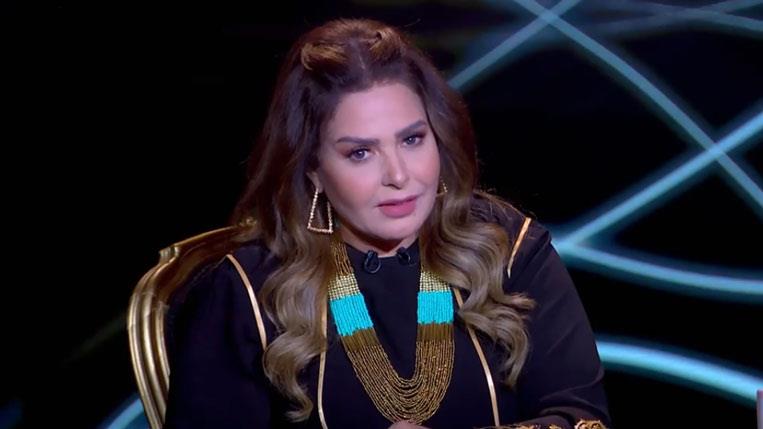 الفنانة صابرين تحسم أنباء طلاقها بعد 20 سنة زواج (التفاصيل)